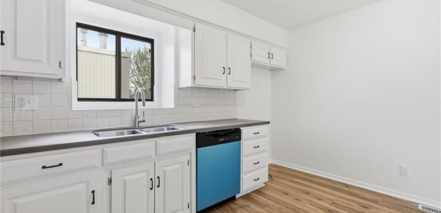 4109 NW 65th Street, Kansas City, MO 64151