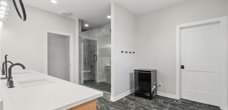 24218 NE 136th Street, Excelsior Springs, MO 64024