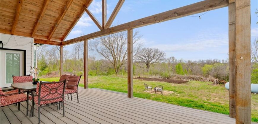 24218 NE 136th Street, Excelsior Springs, MO 64024