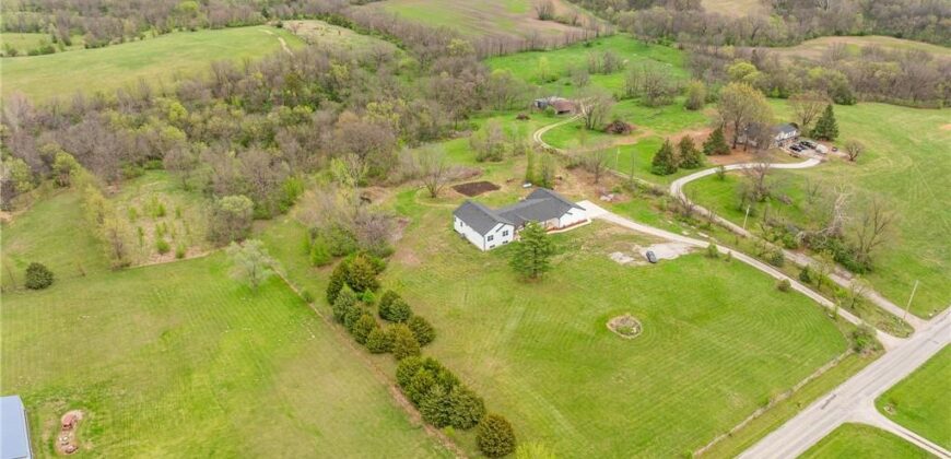 24218 NE 136th Street, Excelsior Springs, MO 64024