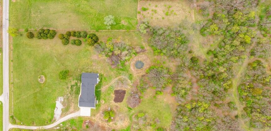 24218 NE 136th Street, Excelsior Springs, MO 64024