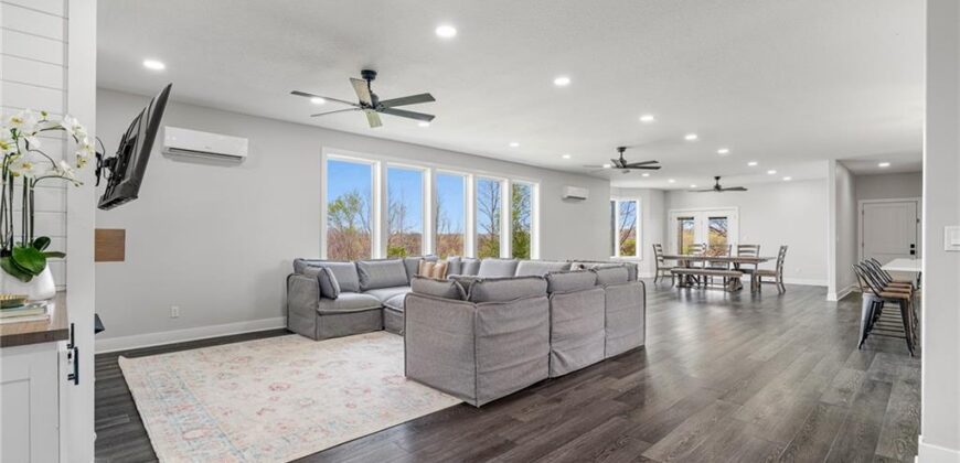 24218 NE 136th Street, Excelsior Springs, MO 64024