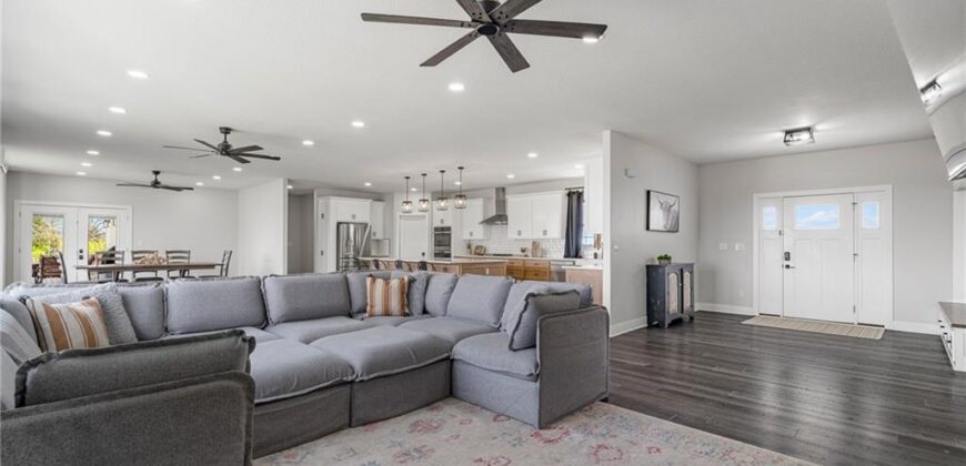 24218 NE 136th Street, Excelsior Springs, MO 64024