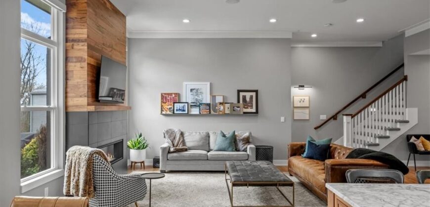 6927 Glenn Lane, Parkville, MO 64152