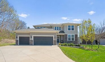 6927 Glenn Lane, Parkville, MO 64152