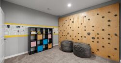 6927 Glenn Lane, Parkville, MO 64152