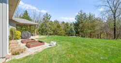 6927 Glenn Lane, Parkville, MO 64152