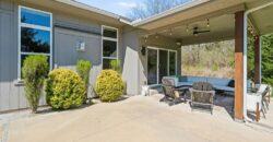 6927 Glenn Lane, Parkville, MO 64152