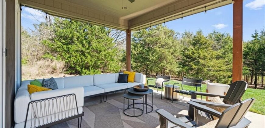 6927 Glenn Lane, Parkville, MO 64152