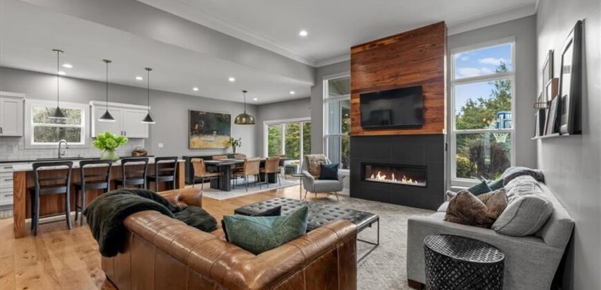 6927 Glenn Lane, Parkville, MO 64152