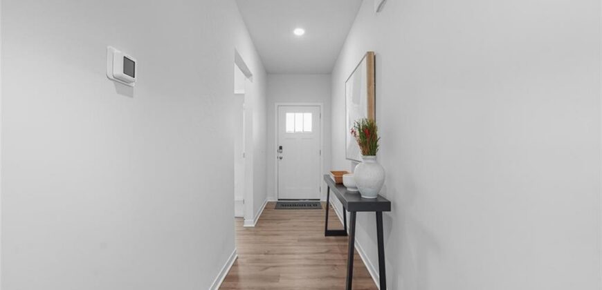 104 Lake Meadows Drive, Smithville, MO 64089