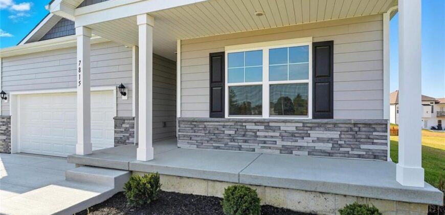 104 Lake Meadows Drive, Smithville, MO 64089