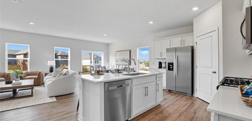 104 Lake Meadows Drive, Smithville, MO 64089