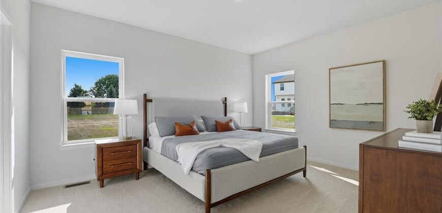 206 Lake Meadows Drive, Smithville, MO 64089