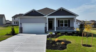 206 Lake Meadows Drive, Smithville, MO 64089