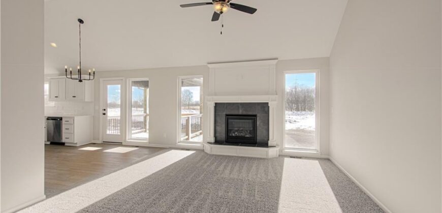 10135 N Poplar Avenue, Kansas City, MO 64156