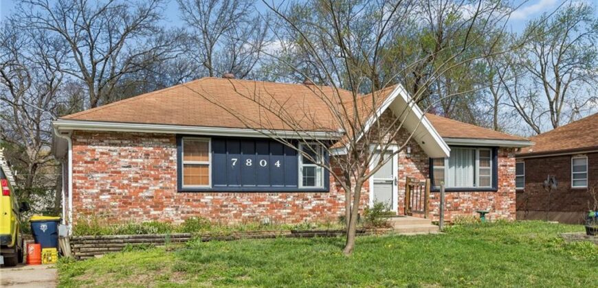 7804 NW Milrey Drive, Kansas City, MO 64152