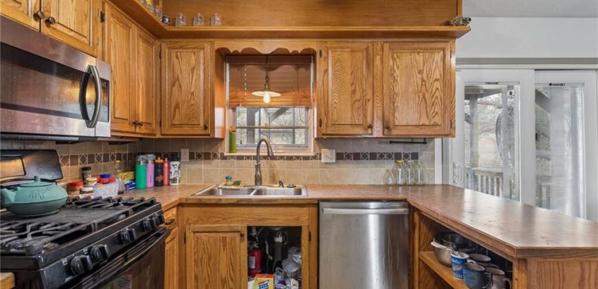 7804 NW Milrey Drive, Kansas City, MO 64152