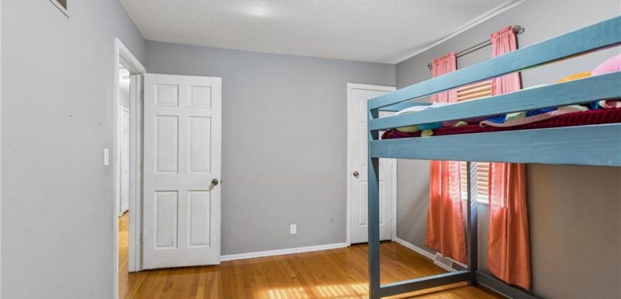 7804 NW Milrey Drive, Kansas City, MO 64152