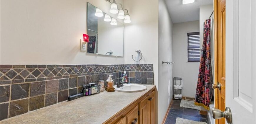 7804 NW Milrey Drive, Kansas City, MO 64152