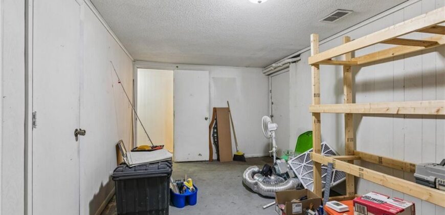 7804 NW Milrey Drive, Kansas City, MO 64152