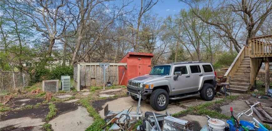 7804 NW Milrey Drive, Kansas City, MO 64152