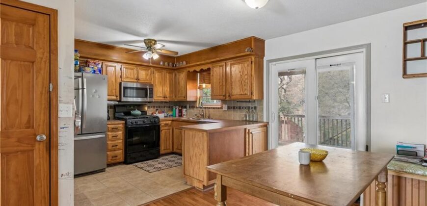 7804 NW Milrey Drive, Kansas City, MO 64152