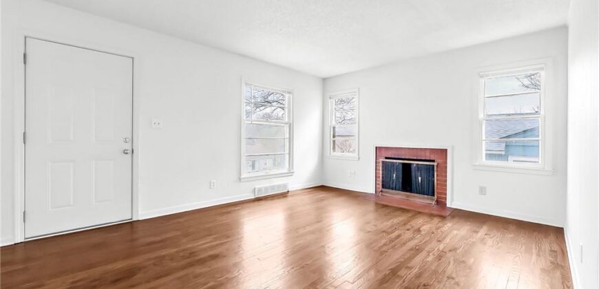 703 Hillside Avenue, Liberty, MO 64068