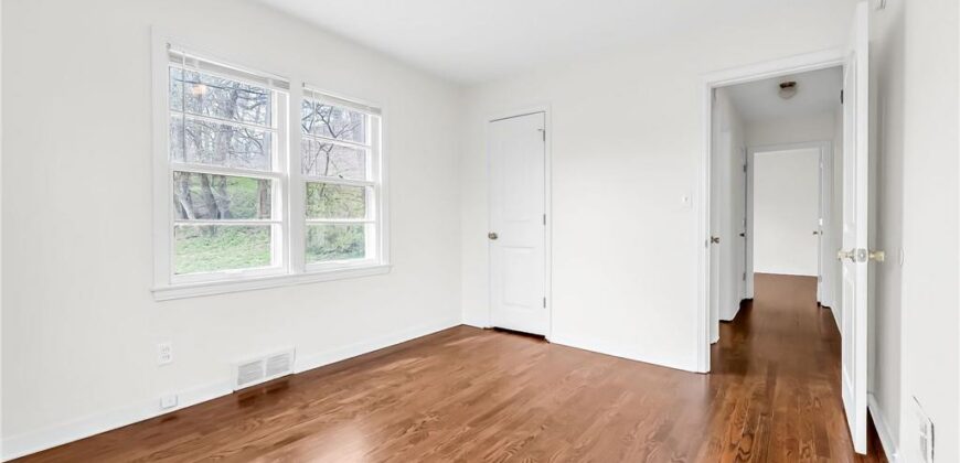 703 Hillside Avenue, Liberty, MO 64068