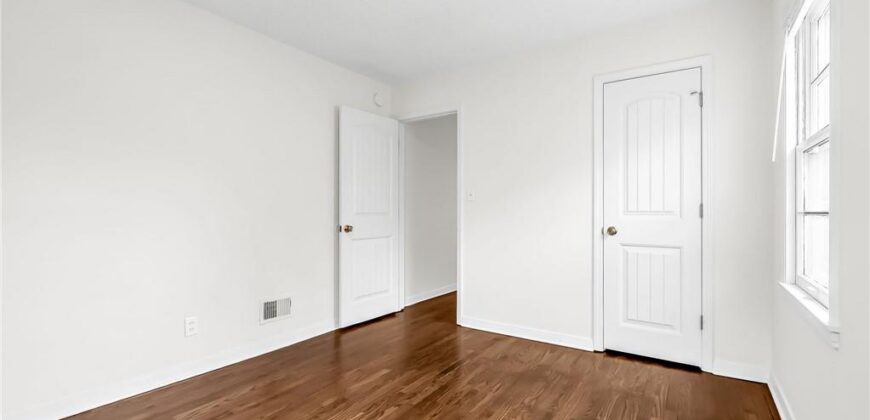 703 Hillside Avenue, Liberty, MO 64068