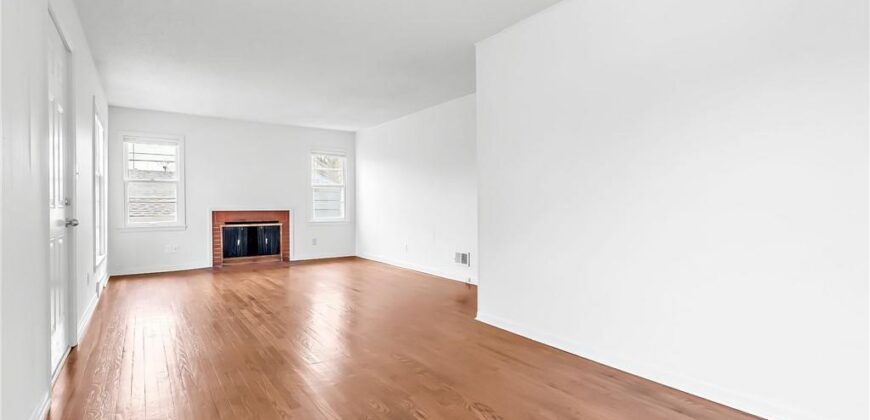 703 Hillside Avenue, Liberty, MO 64068