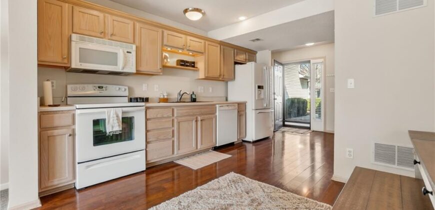 8104 N Lawn Avenue, Kansas City, MO 64119