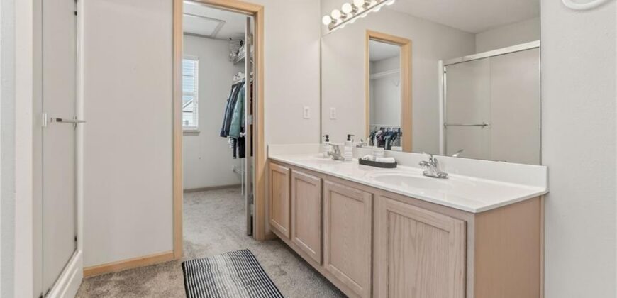 8104 N Lawn Avenue, Kansas City, MO 64119