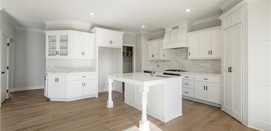 8964 NE 99th Terrace, Kansas City, MO 64157