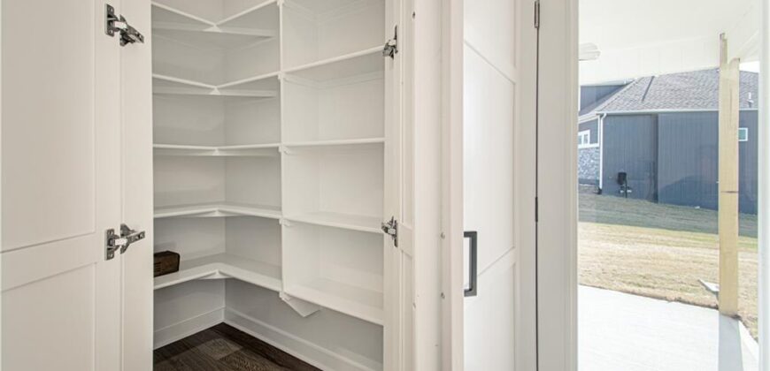 8964 NE 99th Terrace, Kansas City, MO 64157