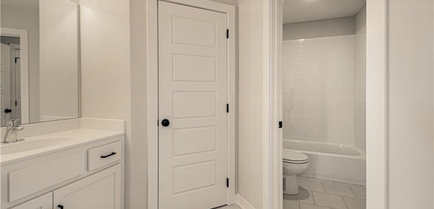 8964 NE 99th Terrace, Kansas City, MO 64157