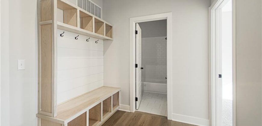 1070 Fir Lane, Liberty, MO 64068