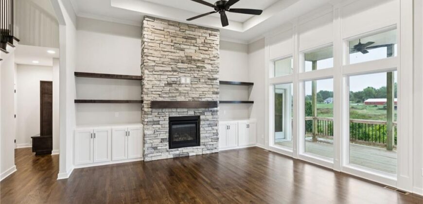 1039 Fir Lane, Liberty, MO 64068