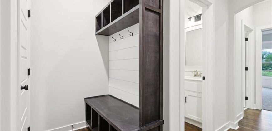 1039 Fir Lane, Liberty, MO 64068