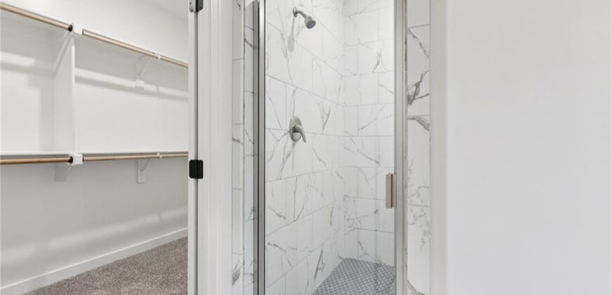 1039 Fir Lane, Liberty, MO 64068