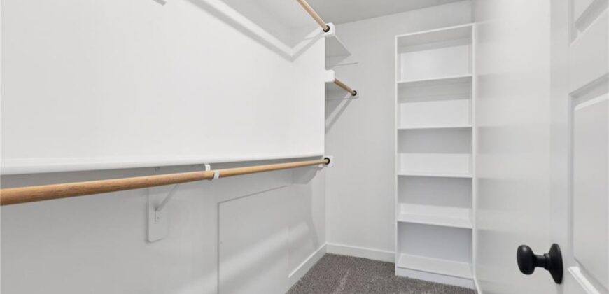 1039 Fir Lane, Liberty, MO 64068