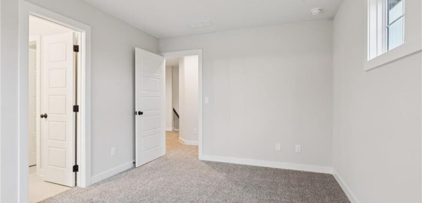 1039 Fir Lane, Liberty, MO 64068