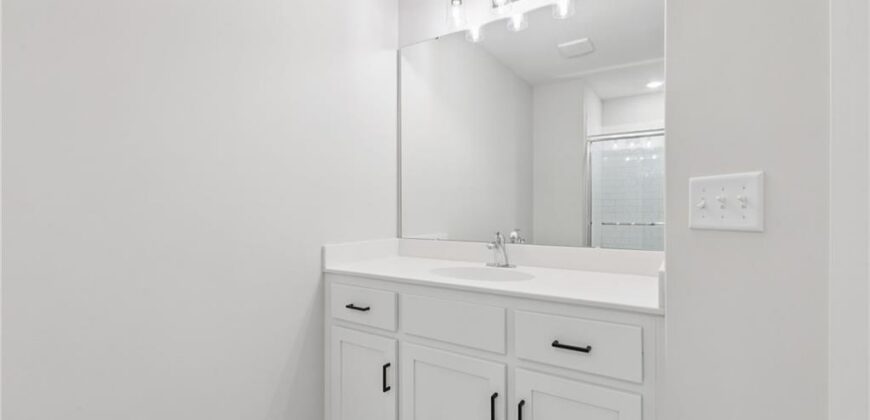 1039 Fir Lane, Liberty, MO 64068