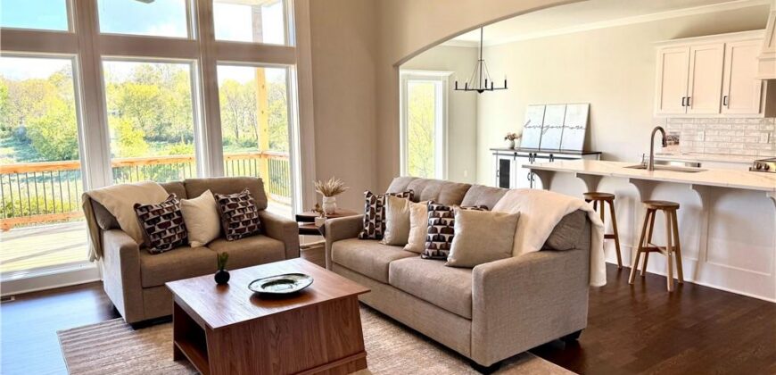 1039 Fir Lane, Liberty, MO 64068