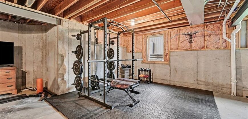 1816 NW 93rd Terrace, Kansas City, MO 64155