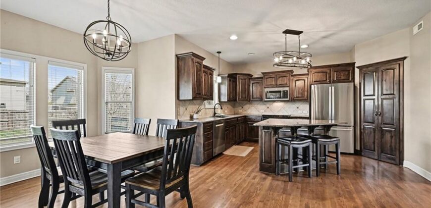 1816 NW 93rd Terrace, Kansas City, MO 64155