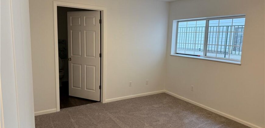 6802 N Olive Street, Gladstone, MO 64118