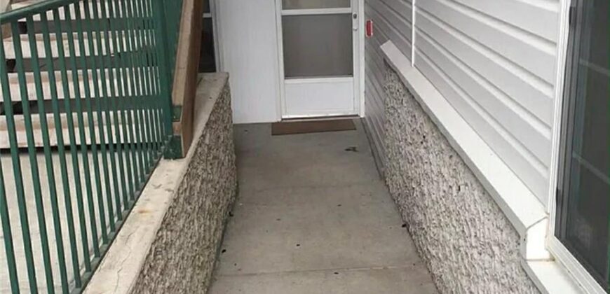 6802 N Olive Street, Gladstone, MO 64118