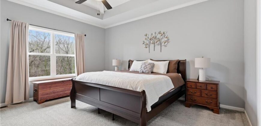 7310 NW Clore Drive, Parkville, MO 64152