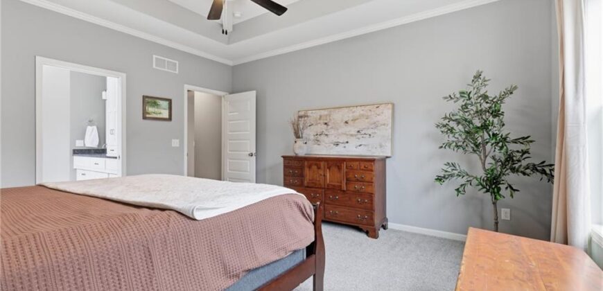 7310 NW Clore Drive, Parkville, MO 64152